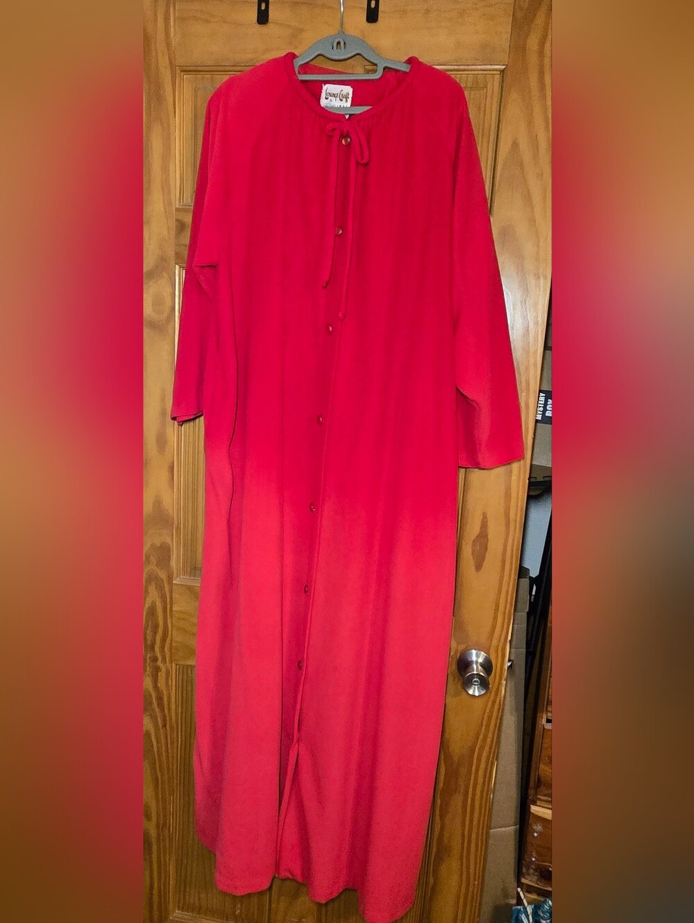 Beautiful vintage Lounge Craft Originals full-length housecoat in excellent cond